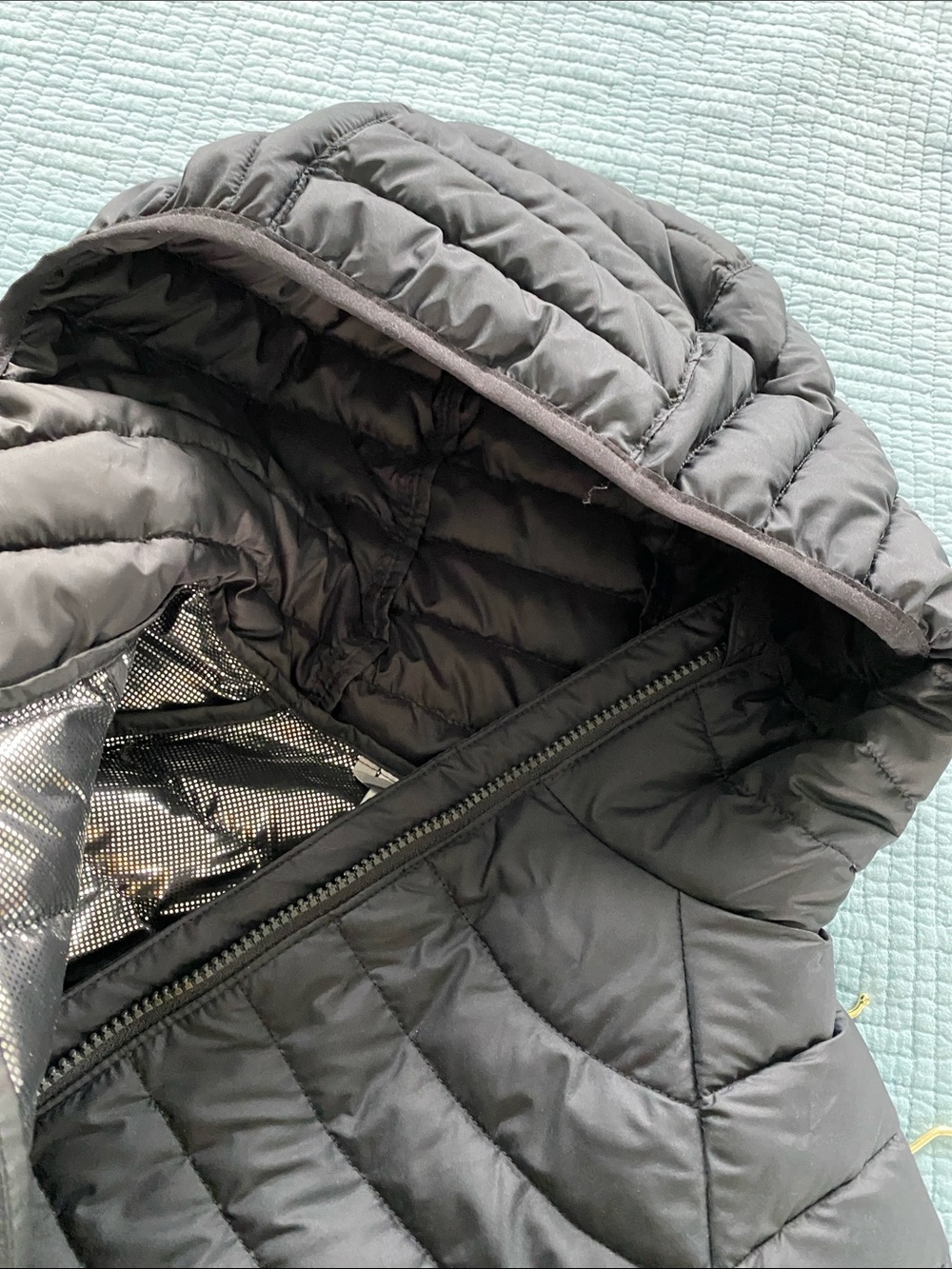 Columbia Black Quilted Packable Puffer Jacket - Picture 7 of 8
